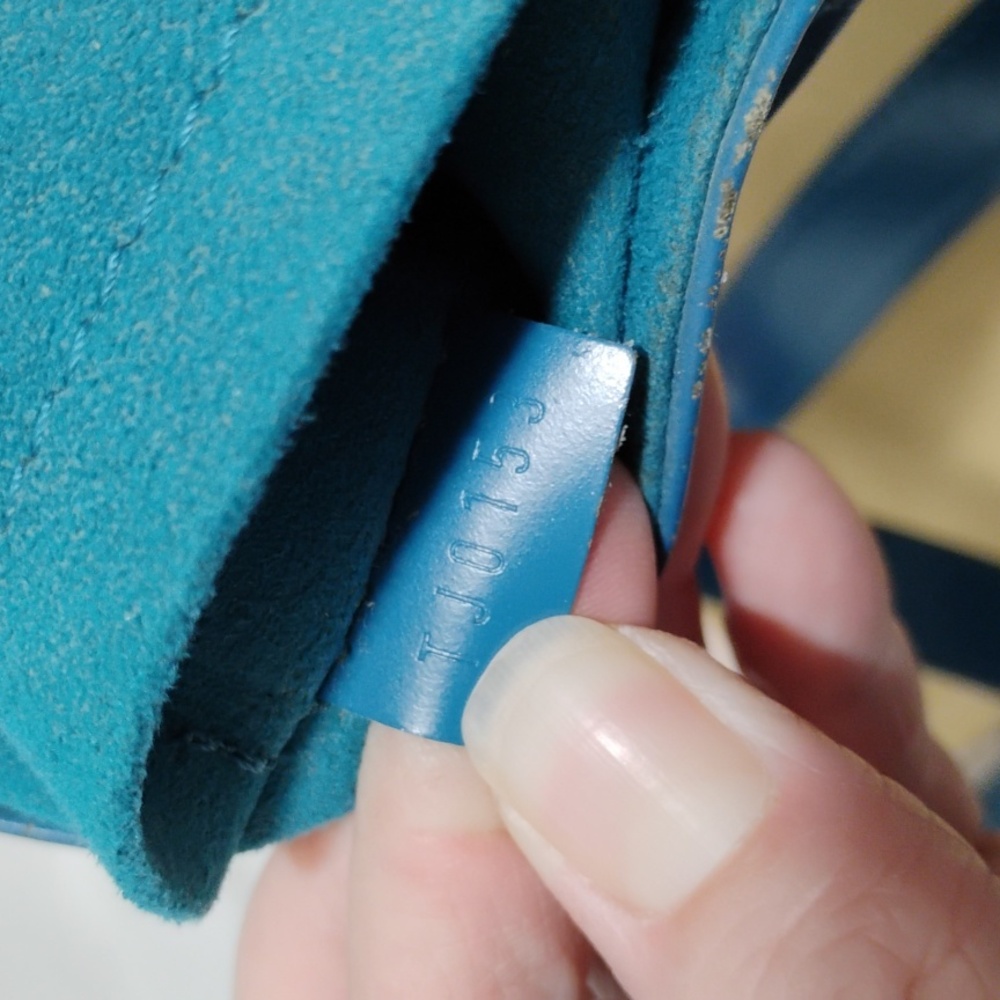 SALE! Auth Louis Vuitton Epi Now BB Cyan Leather Shoulder Bag W Dust Bag & Cards - Picture 13 of 16